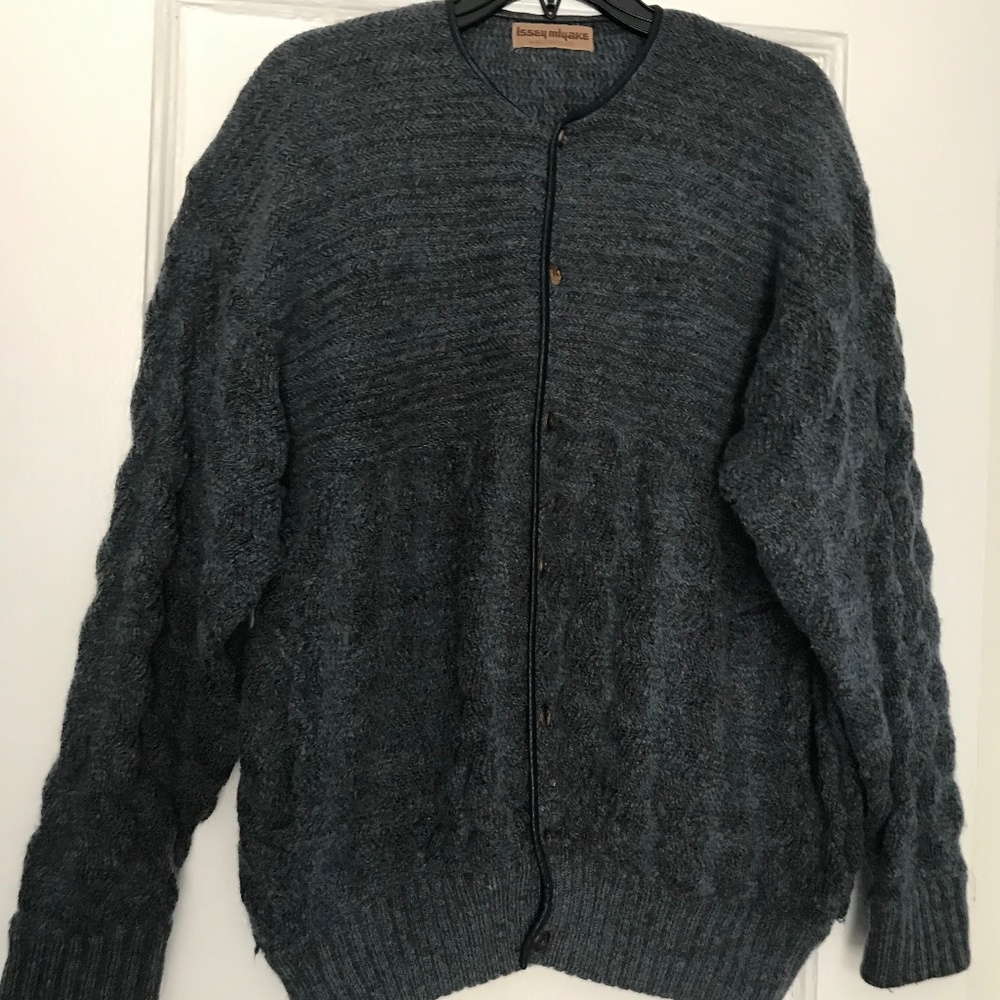 Issey Miyake Cardigan